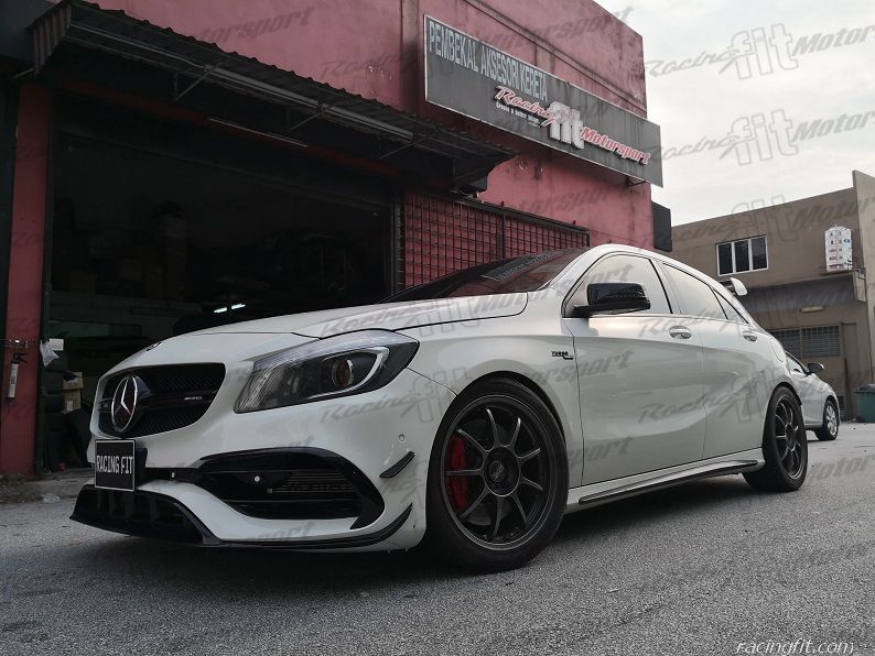 Mercedes Benz W176 A45 Facelift AMG A45 FL Bodykit